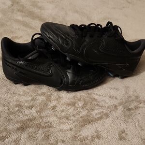 Nike Black Tiempo Soccer Cleats